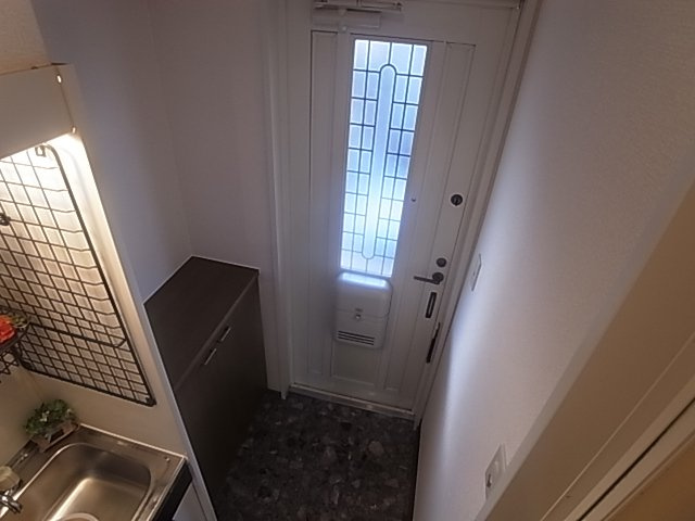 神戸市須磨区南落合１丁目のアパートの玄関|シューズボックス付き