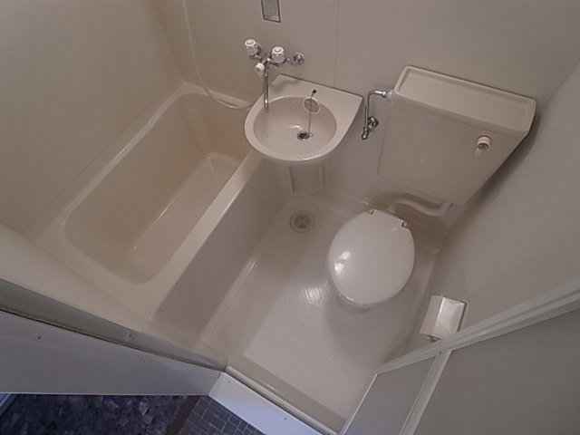 神戸市須磨区南落合１丁目のアパートの浴室|浴室