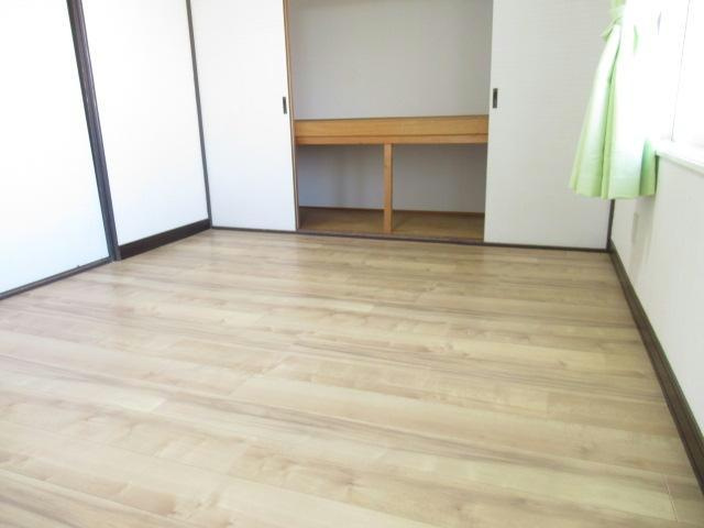 ひばりハイツの居間・リビング