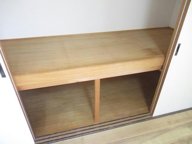 ひばりハイツの収納