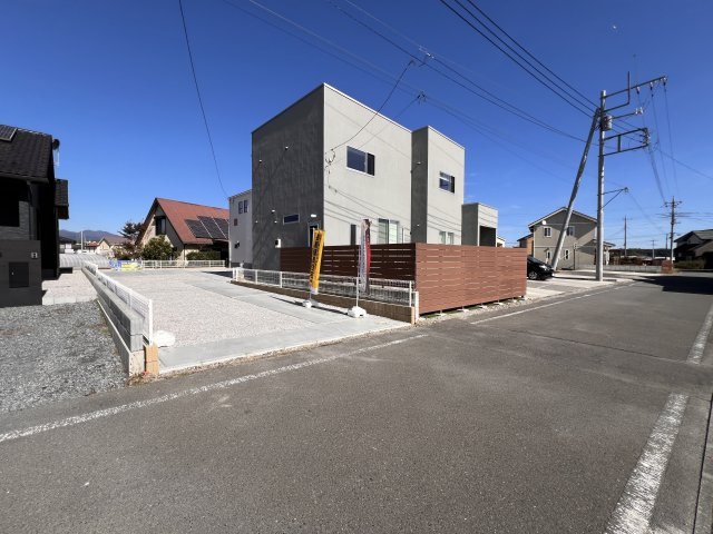 新築　安中市下磯部第2　Livele Garden.S　1号棟の前面道路含む現地写真|現地写真　南側接道幅員約4.6ｍ
