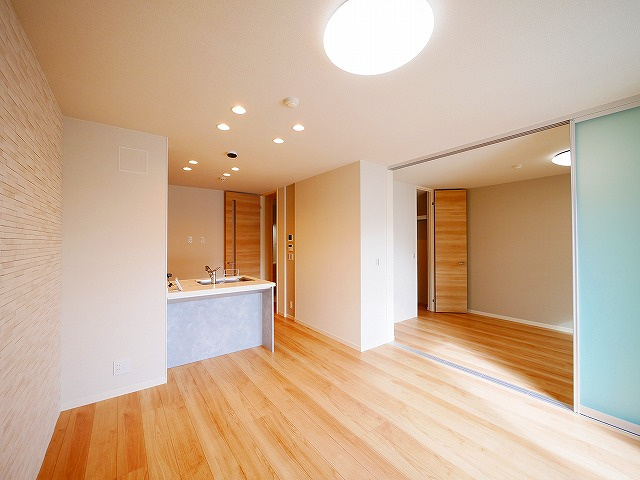 シャーメゾン　杉ケ町の居間・リビング|こちらのリビングで趣味の時間をお楽しみください