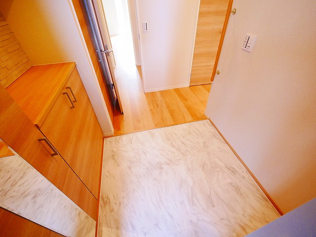 シャーメゾン　杉ケ町の玄関|シンプルで使いやすい玄関です