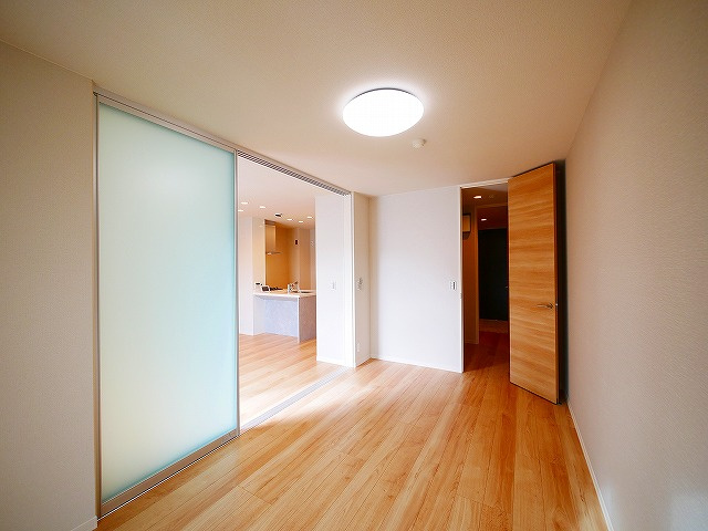 シャーメゾン　杉ケ町の洋室|明るい洋室です