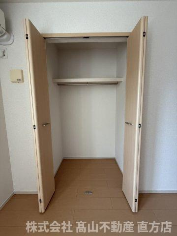 メゾン　フロージュⅡの収納