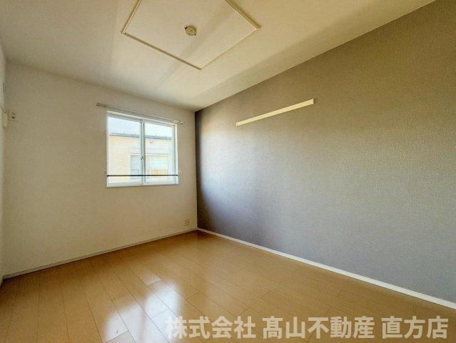 メゾン　フロージュⅡの洋室