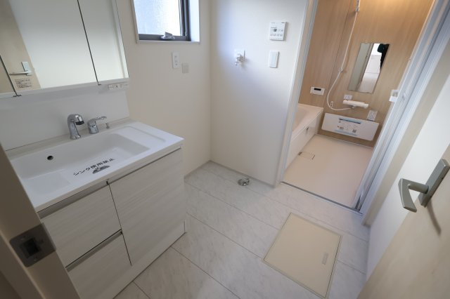 《仲介手数料無料》岩槻区大字平林寺589新築一戸建てリーブルガーデンのランドリースペース