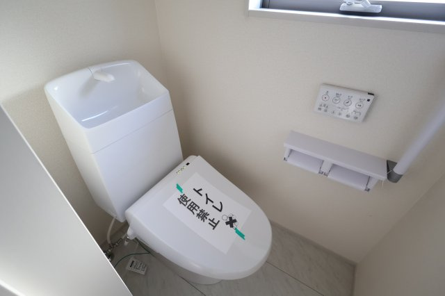 《仲介手数料無料》岩槻区大字平林寺589新築一戸建てリーブルガーデンのトイレ