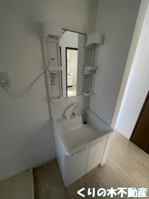【洗面所】 | 丸木ハイツ | スペースが確保できる洗面所です