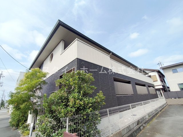 プレミアス向山の外観