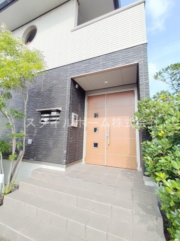 プレミアス向山のエントランス