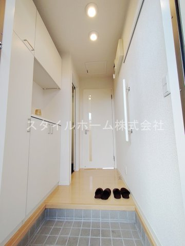 プレミアス向山の玄関