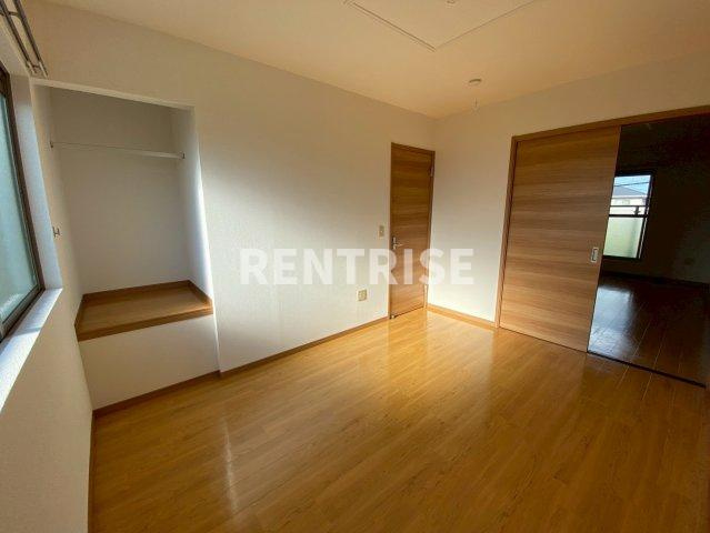 Maisonette Asanoの寝室