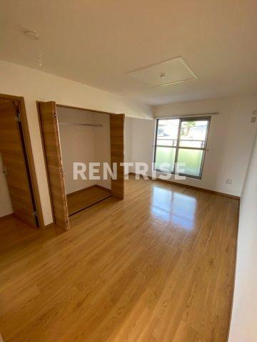 Maisonette Asanoの洋室