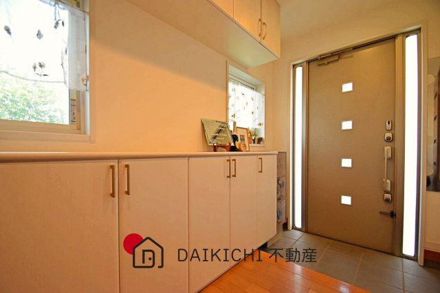 【玄関】 | 羽生市大字小須賀　中古戸建