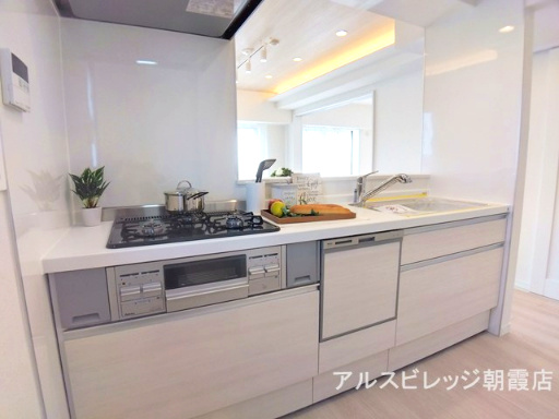 ハイホーム朝霞本町のキッチン|キッチンでお料理をお楽しみください