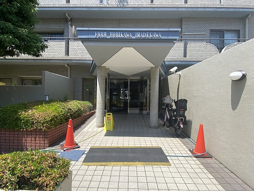 フォルム堀川今出川のエントランス