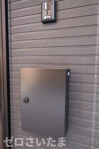 《仲介手数料無料》浦和区駒場１丁目26-12新築一戸建てケイアイスタイルの玄関|撮影日 2025年9月26日 13:30 晴れ