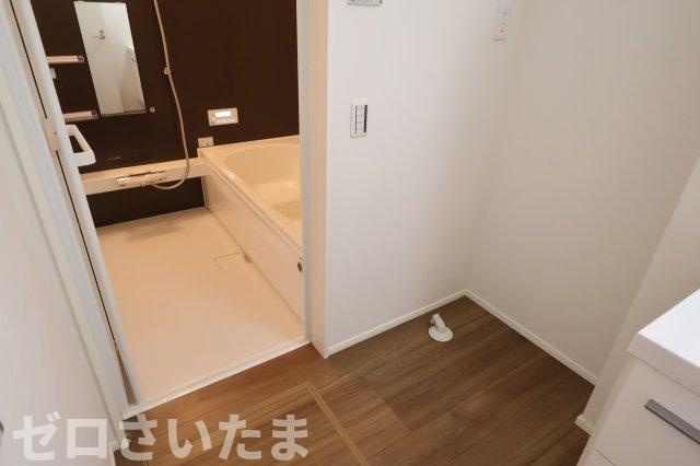 《仲介手数料無料》浦和区駒場１丁目26-12新築一戸建てケイアイスタイルのランドリースペース|撮影日 2025年9月26日 13:30 晴れ