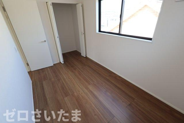 《仲介手数料無料》浦和区駒場１丁目26-12新築一戸建てケイアイスタイルの洋室|撮影日 2025年9月26日 13:30 晴れ