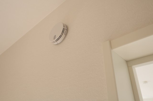 《仲介手数料無料》浦和区駒場１丁目26-12新築一戸建てケイアイスタイルのその他|火災報知器が各お部屋に付いています。
撮影日 2025年9月26日 13:30 晴れ