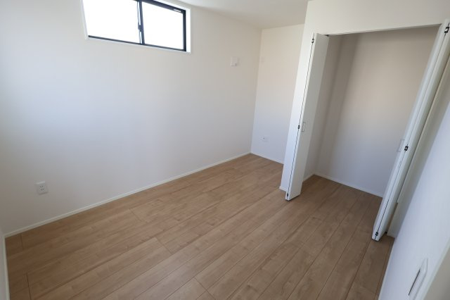 《仲介手数料無料》浦和区駒場１丁目26-12(3号棟)新築一戸建てケイアイスタイルの洋室|撮影日 2025年9月26日 13:30 晴れ