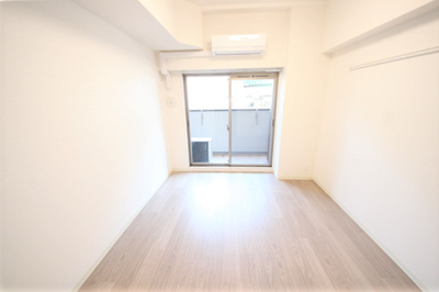 【居間・リビング】 | プレサンスOSAKA DOMECITYビーツ