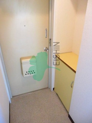 【玄関】 | YSビル(ワイエス) | 下駄箱もしっかりついてます！