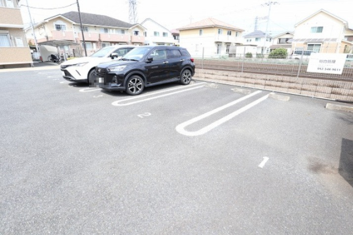 ソレイユの駐車場
