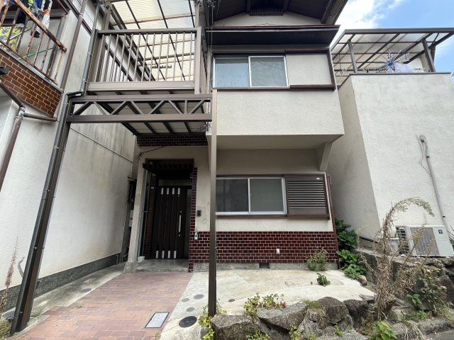 Re-Home福田1026-12のエントランス
