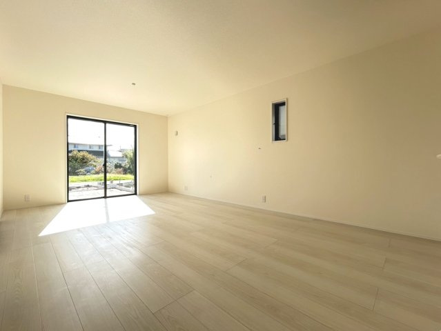 リーブルガーデン　一宮市北方町中島　全3区画分譲の前面道路含む現地写真|「現地（2025年10月30日）撮影」　
■前面道路　
■ヤマダ不動産　株式会社リライフ