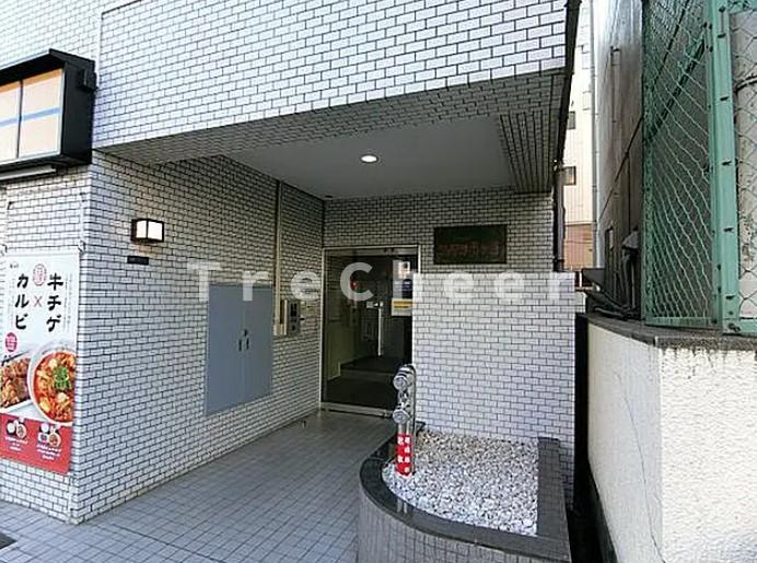 シルバープラザ市ヶ谷のエントランス