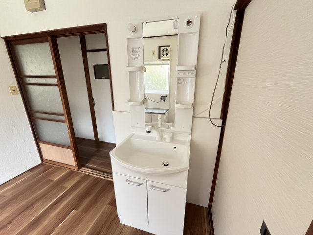 丈六借家の独立洗面台