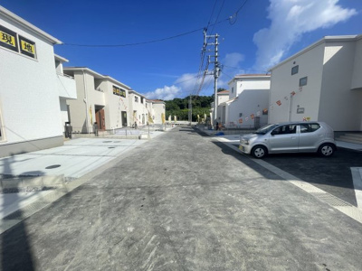 【前面道路含む現地写真】 | 八重瀬町具志頭（全11棟）9号棟 | ※前面道路6m♪