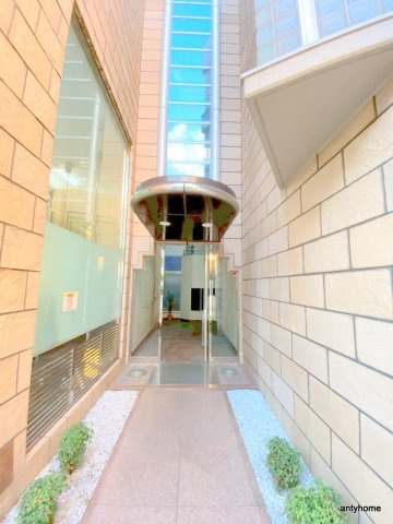 ヴィラウッドランド2　仲介手数料無料のエントランス