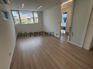 【居間・リビング】 | 神戸市西区学園東町7丁目　新築戸建2号地　仲介手数料無料！ | リビングです