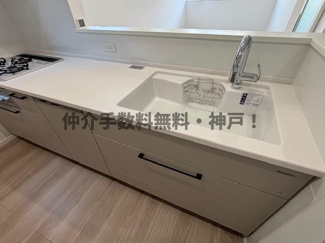 【キッチン】 | 神戸市西区学園東町7丁目　新築戸建2号地　仲介手数料無料！ | お料理しやすいキッチンです