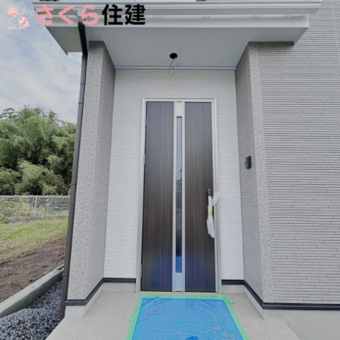 宇都宮市岩曽24-P1　2号棟の玄関|シンプルな玄関周りとなっております。