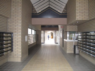 【エントランス】 | サンヴェール太秦