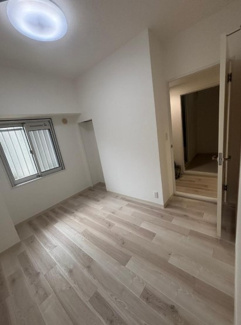 【洋室】 | サンヴェール太秦