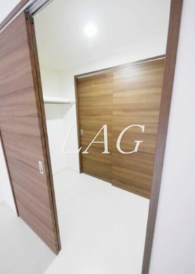 【収納】 | プライムコート立川 | ウォークスルークローゼットです。