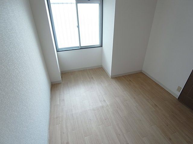 プリオーレ神戸山の手の内装|寝室に適したな洋室