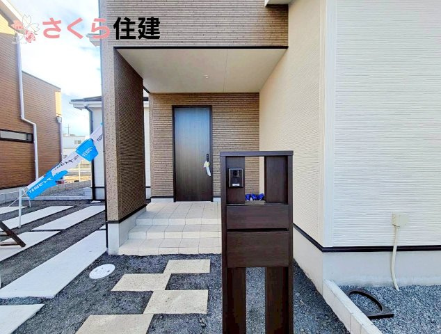 いろどりアイタウン宇都宮市野沢23-P1　12号棟の玄関|モニター付きインターフォンで来客時の対応も安心です◎