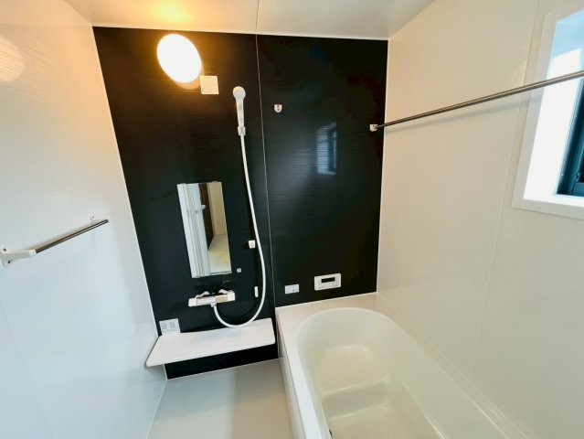 【Livele Garden】　小山市城西　第１　全1邸の浴室|〇浴室〇
空気もこもらずいつもクリーンな浴室乾燥機付のバスルーム（＾＾）
2025年10月撮影