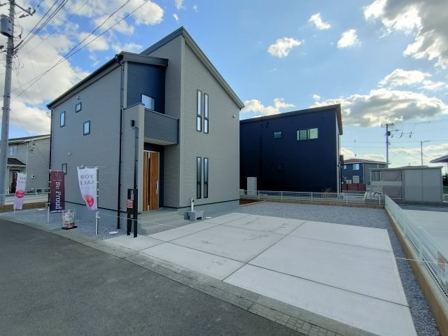 【Livele Garden】　小山市城西　第１　全1邸の駐車場|カースペース並列3台駐車可能！
2025年10月撮影