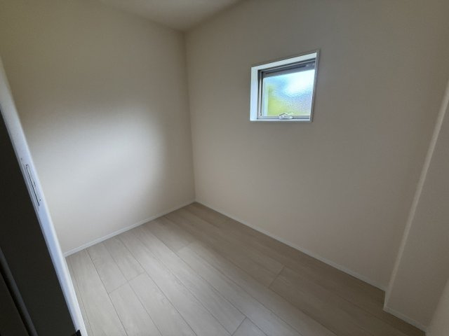 志摩新町　新築戸建の洋室|1階のストレージルーム