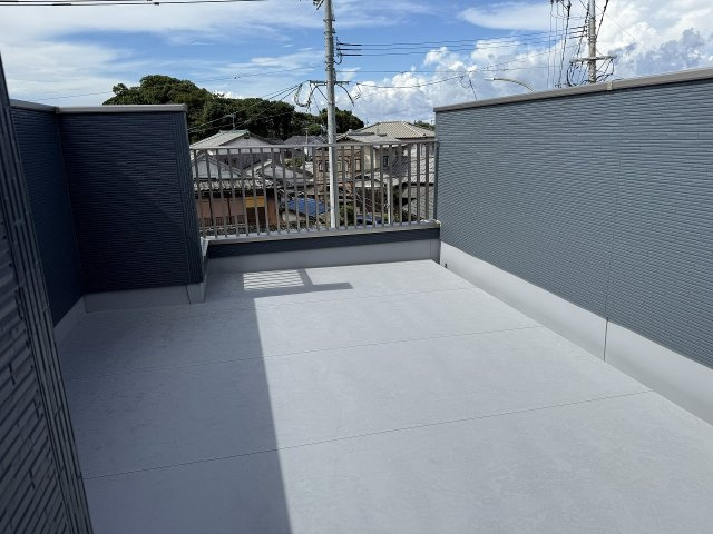 志摩新町　新築戸建のバルコニー|ルーフバルコニー