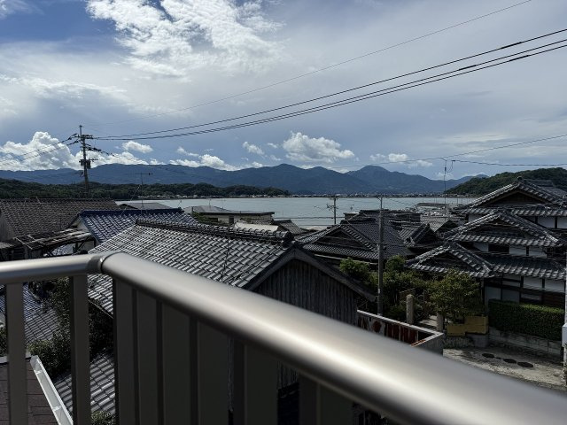 志摩新町　新築戸建の展望|ルーフバルコニーからの眺望、海が見えます。