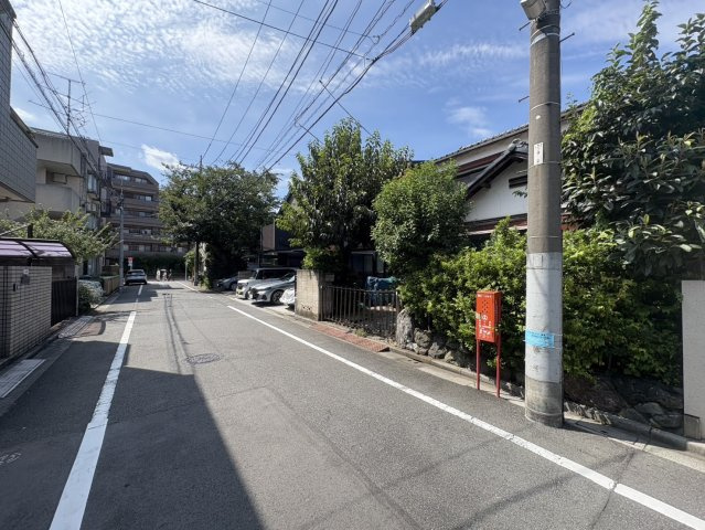 中野区鷺宮二丁目・借地権付き建物の前面道路含む現地写真