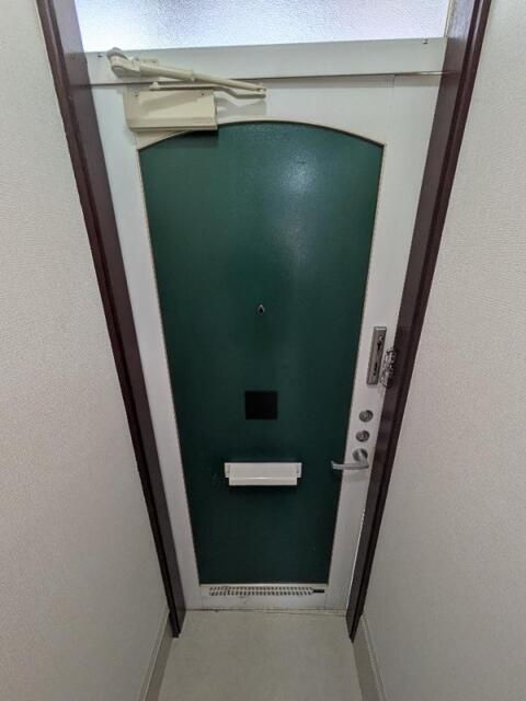 【玄関】スリーウッド成増 